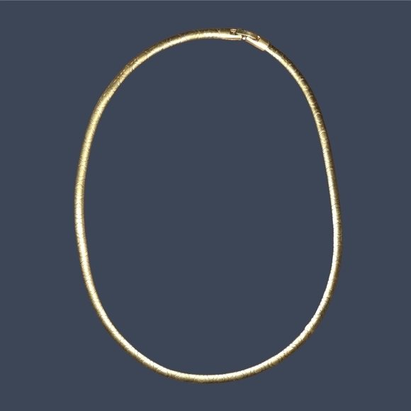 Elegant Gold Tone Vintage Necklace for Women 18